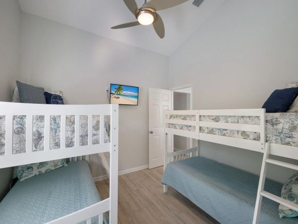 Holmes Beach Four Bedroom Lovely