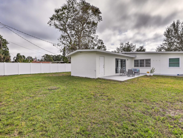 Bradenton 3 Bedroom Home with Game Room