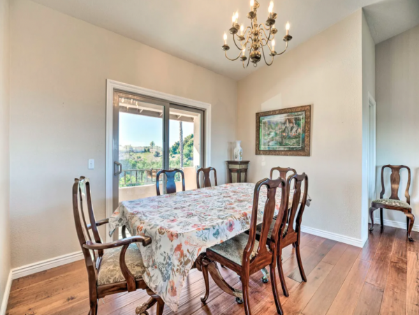 Grand Wine Country Vacation Home in Beautiful Temecula Sleeps 8