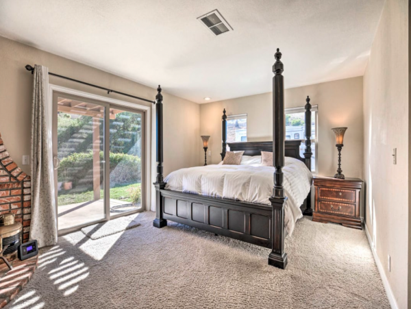 Grand Wine Country Vacation Home in Beautiful Temecula Sleeps 8