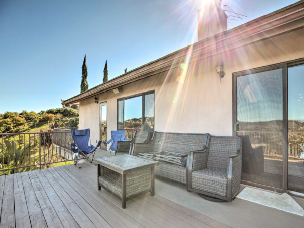 Grand Wine Country Vacation Home in Beautiful Temecula Sleeps 8
