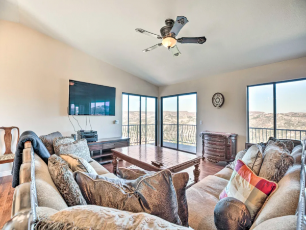 Grand Wine Country Vacation Home in Beautiful Temecula Sleeps 8