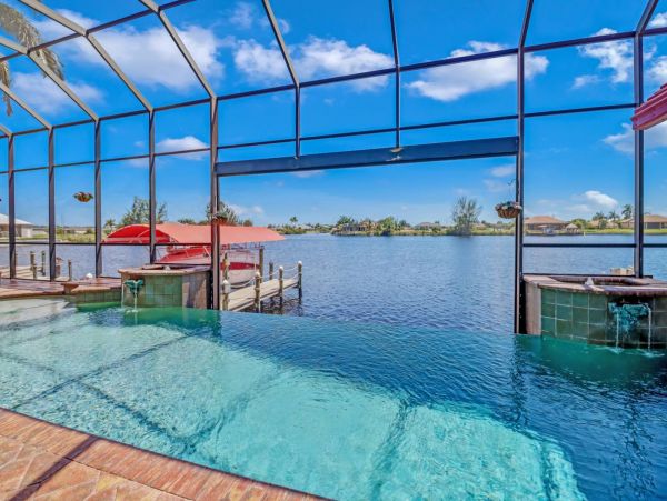 Cape Coral Vacation Home Three Bedroom