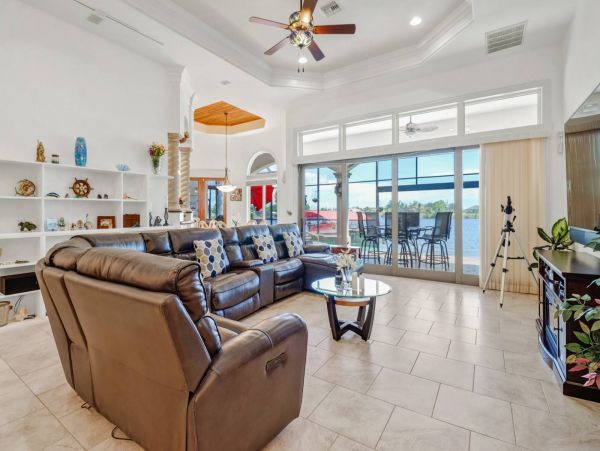 Cape Coral Vacation Home Three Bedroom