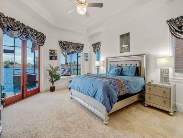 Cape Coral Vacation Home Three Bedroom