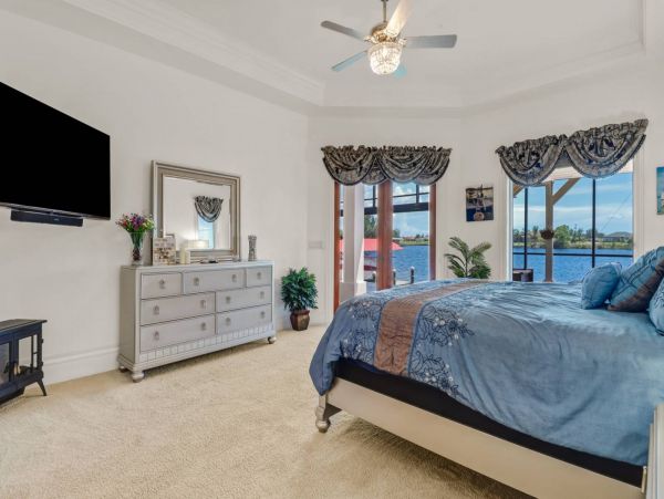 Cape Coral Vacation Home Three Bedroom
