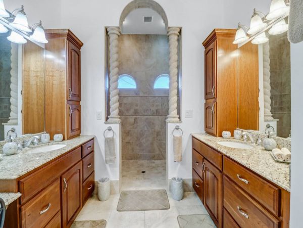 Cape Coral Vacation Home Three Bedroom