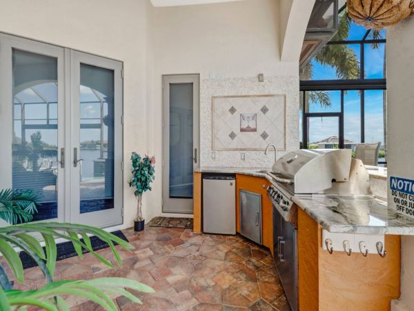 Cape Coral Vacation Home Three Bedroom