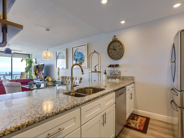 Luxury Clearwater Beach Condo with 2 Bedrooms