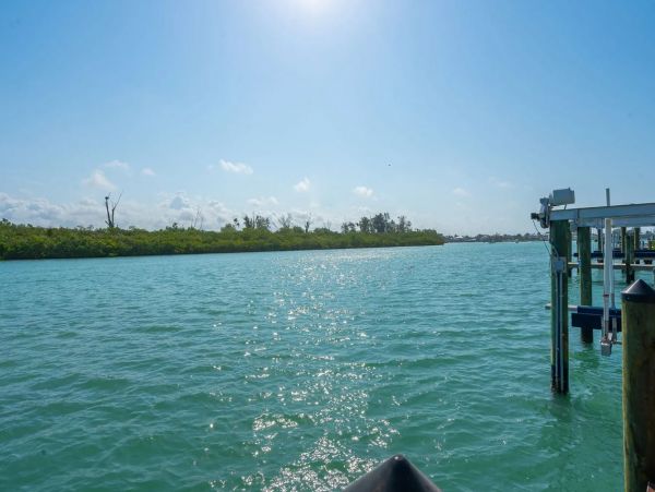 Charming Vacation Cottage in Nokomis Steps from Beach