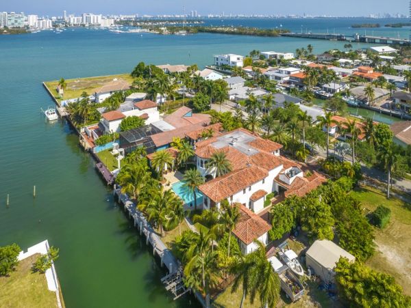 Luxury Miami Vacation Home Ten Bedroom