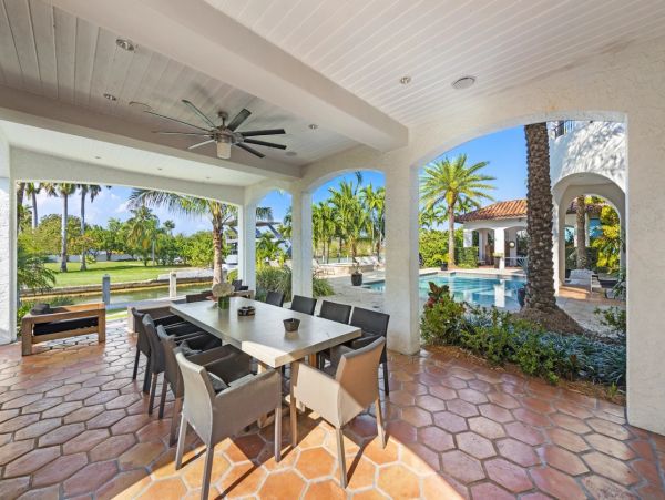 Luxury Miami Vacation Home Ten Bedroom