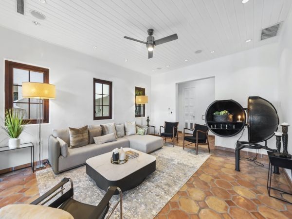 Luxury Miami Vacation Home Ten Bedroom