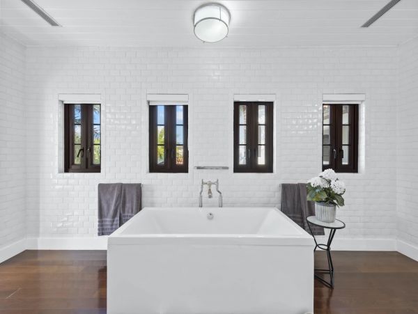 Luxury Miami Vacation Home Ten Bedroom