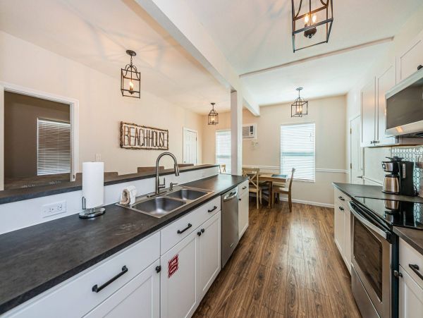 Clearwater 3 Bedroom Home Close to the Beach