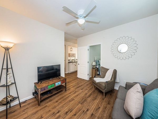 Clearwater 3 Bedroom Home Close to the Beach