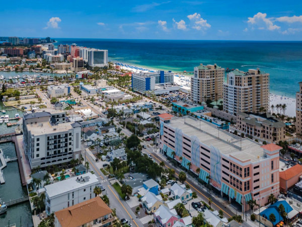 Clearwater 3 Bedroom Home Close to the Beach