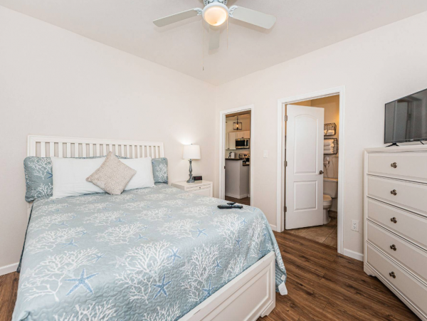 Clearwater 3 Bedroom Home Close to the Beach