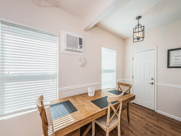 Clearwater 3 Bedroom Home Close to the Beach