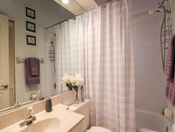 Cozy Vacation Rental 2 Bedrooms & Communal Pool