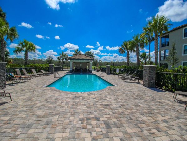 Bradenton Two Bedroom Lakefront Vacation Rental