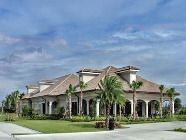 Bradenton Two Bedroom Lakefront Vacation Rental