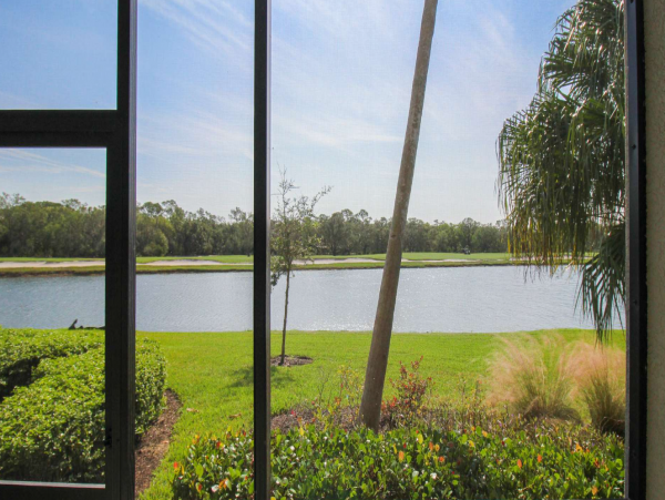 Stunning Vacation Condo with 3 Bedrooms & Lake Views