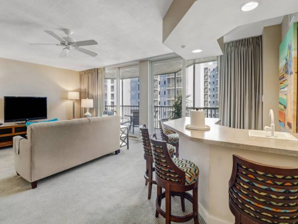 Luxury Three Bedroom Resort Condo with Direct Beach Access