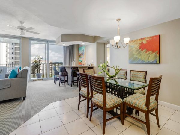 Luxury Three Bedroom Resort Condo with Direct Beach Access