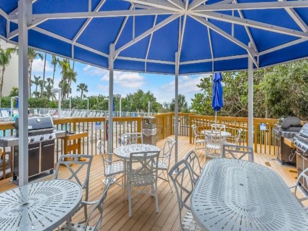 Luxury Three Bedroom Resort Condo with Direct Beach Access