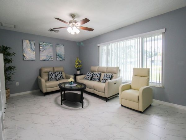 Stunning 3 Bedroom Bungalow Sleeps 6 Guests