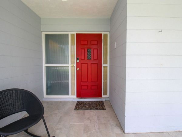Stunning 3 Bedroom Bungalow Sleeps 6 Guests