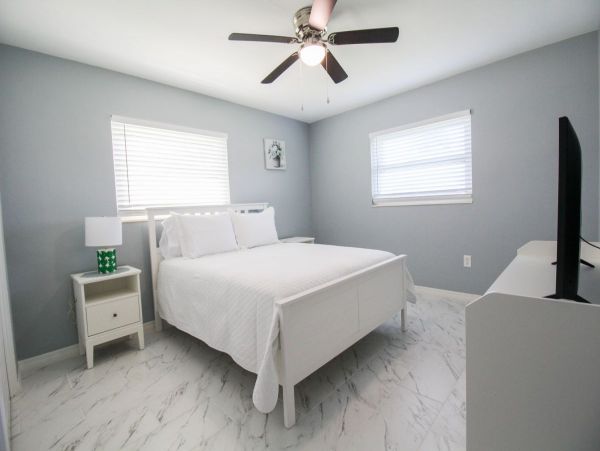 Stunning 3 Bedroom Bungalow Sleeps 6 Guests