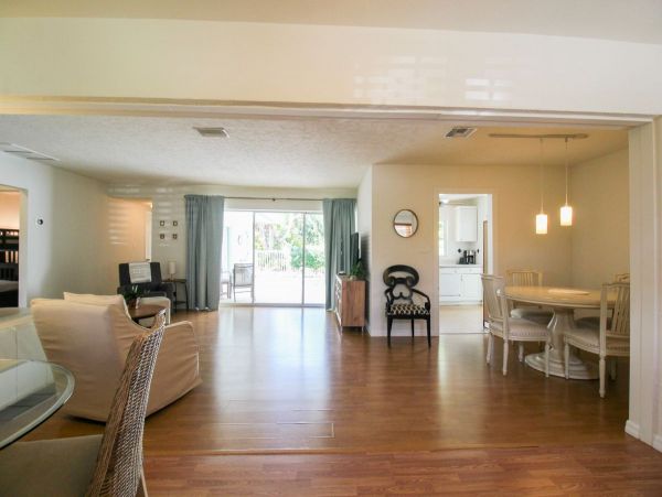 Single Level Private Pool Vacation Home with 3 Bedrooms