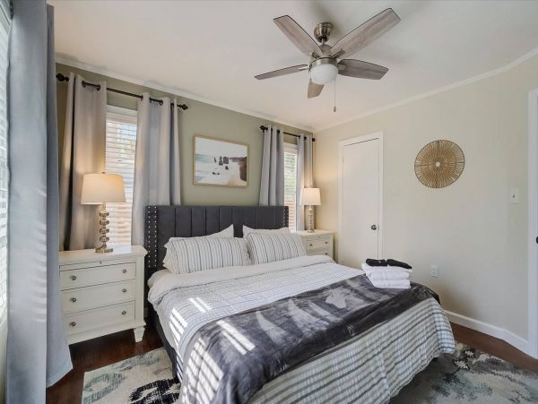 Beautiful Home Minutes from Downtown Dining, Shopping & Nightlife Sarasota