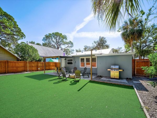 Beautiful Home Minutes from Downtown Dining, Shopping & Nightlife Sarasota