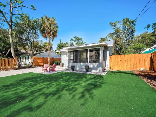 Beautiful Home Minutes from Downtown Dining, Shopping & Nightlife Sarasota