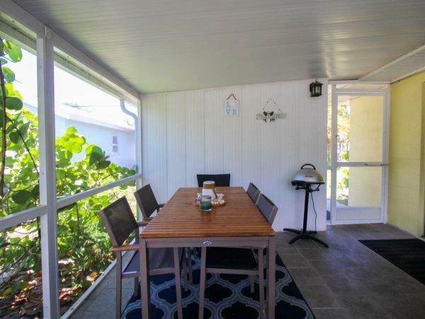 Venice Condo 1035712