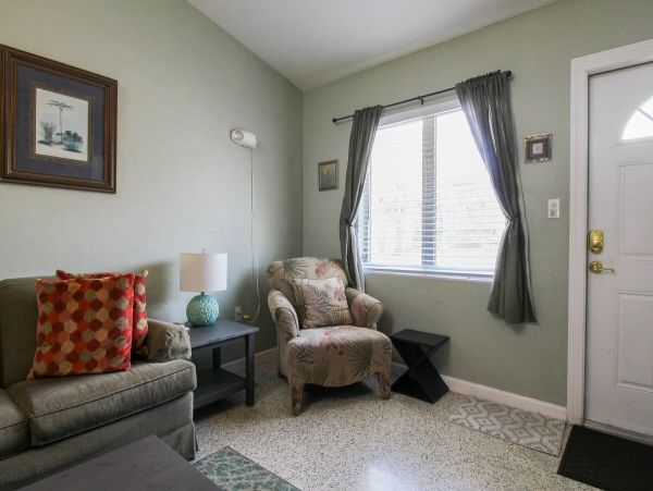Venice Condo 1035712