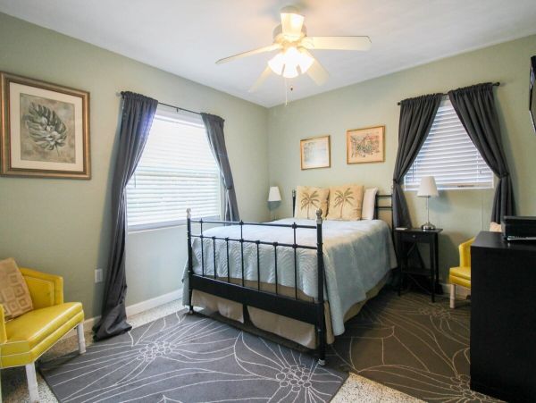 Venice Condo 1035712