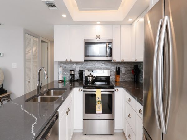 Siesta Key 2 Bedroom Condo Short Walk to Beach
