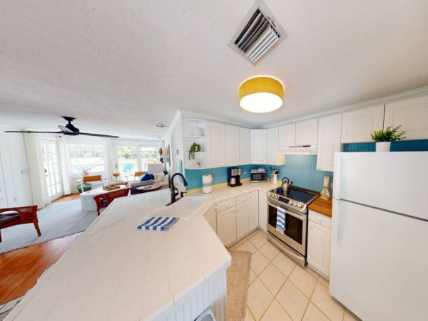 One Bedroom Longboat Key Cottage Sleeps 4 Club Access