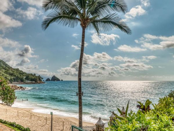 Luxury Puerto Vallarta Vacation Pool Home