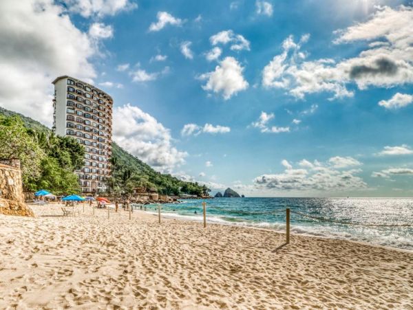 Luxury Puerto Vallarta Vacation Pool Home