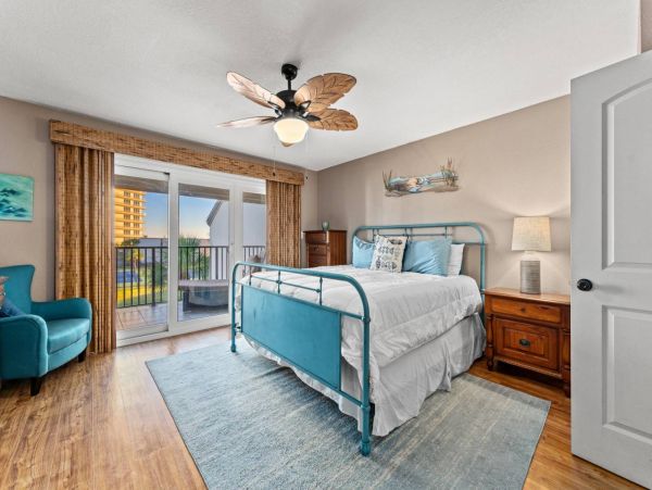 Three Bedroom Unit with the Perfect Location for a Family Vacation