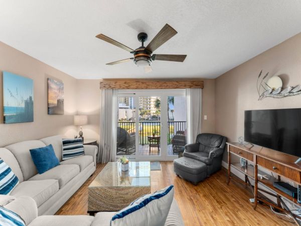 Three Bedroom Unit with the Perfect Location for a Family Vacation