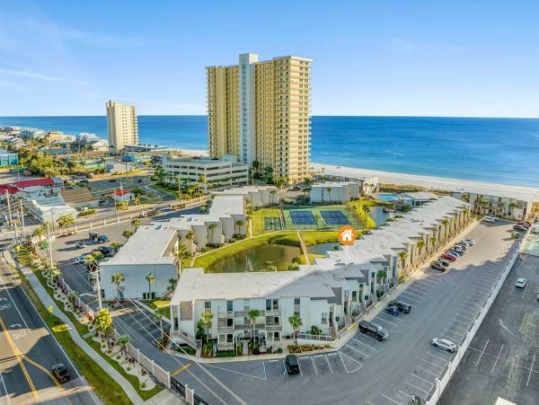 Three Bedroom Unit with the Perfect Location for a Family Vacation