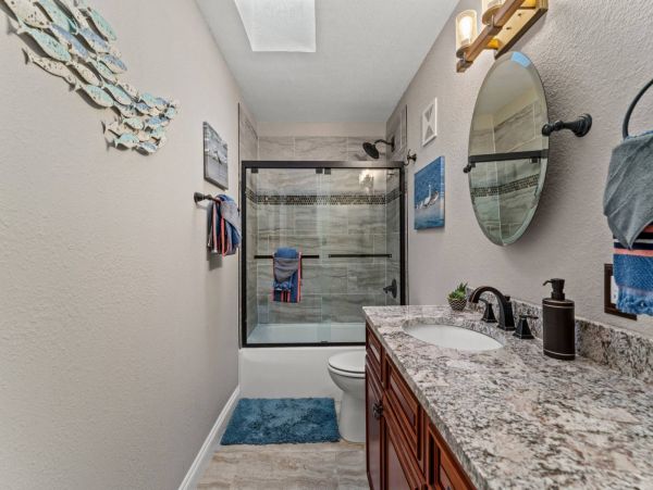 Three Bedroom Unit with the Perfect Location for a Family Vacation