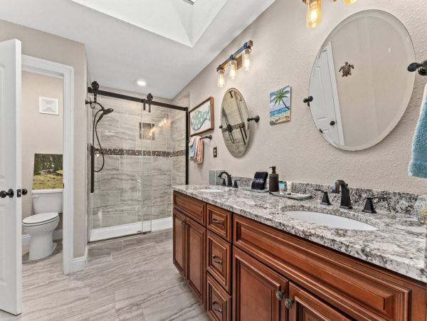 Three Bedroom Unit with the Perfect Location for a Family Vacation