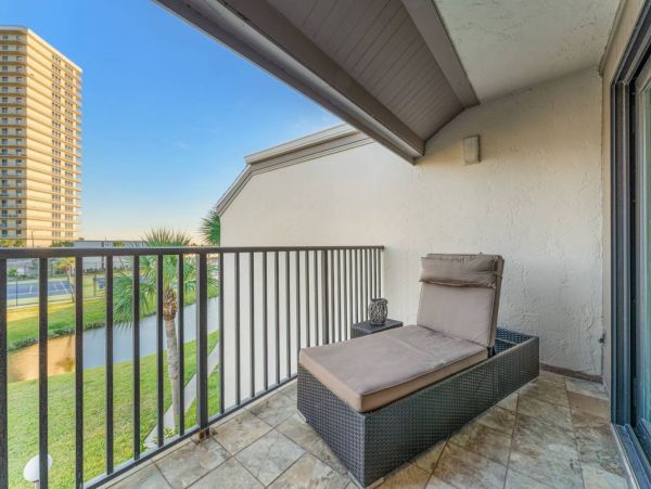 Three Bedroom Unit with the Perfect Location for a Family Vacation